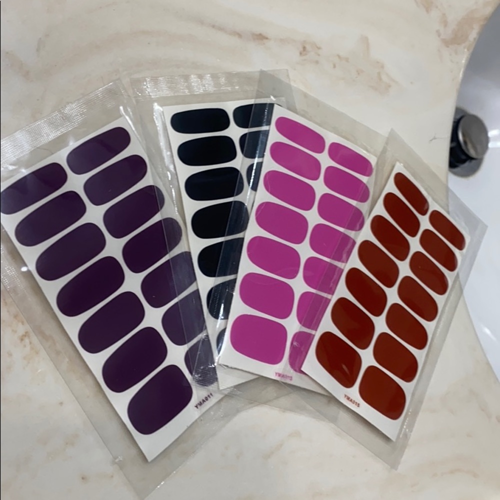Nail Stickers (4 pairs)